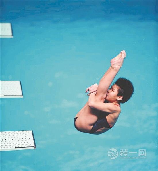 5岁练体操6岁省体校练跳水12岁进国家队 13岁